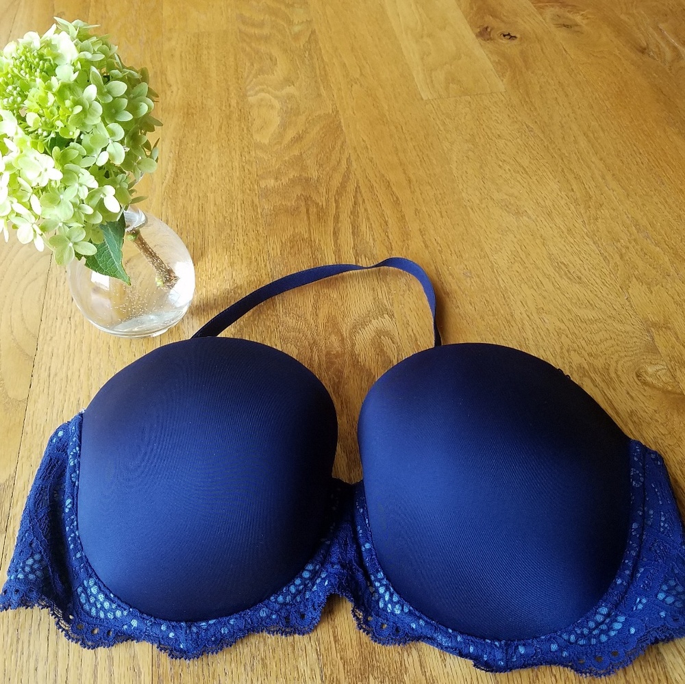 Victoria's Secret Navy Bra, multiple strap options
